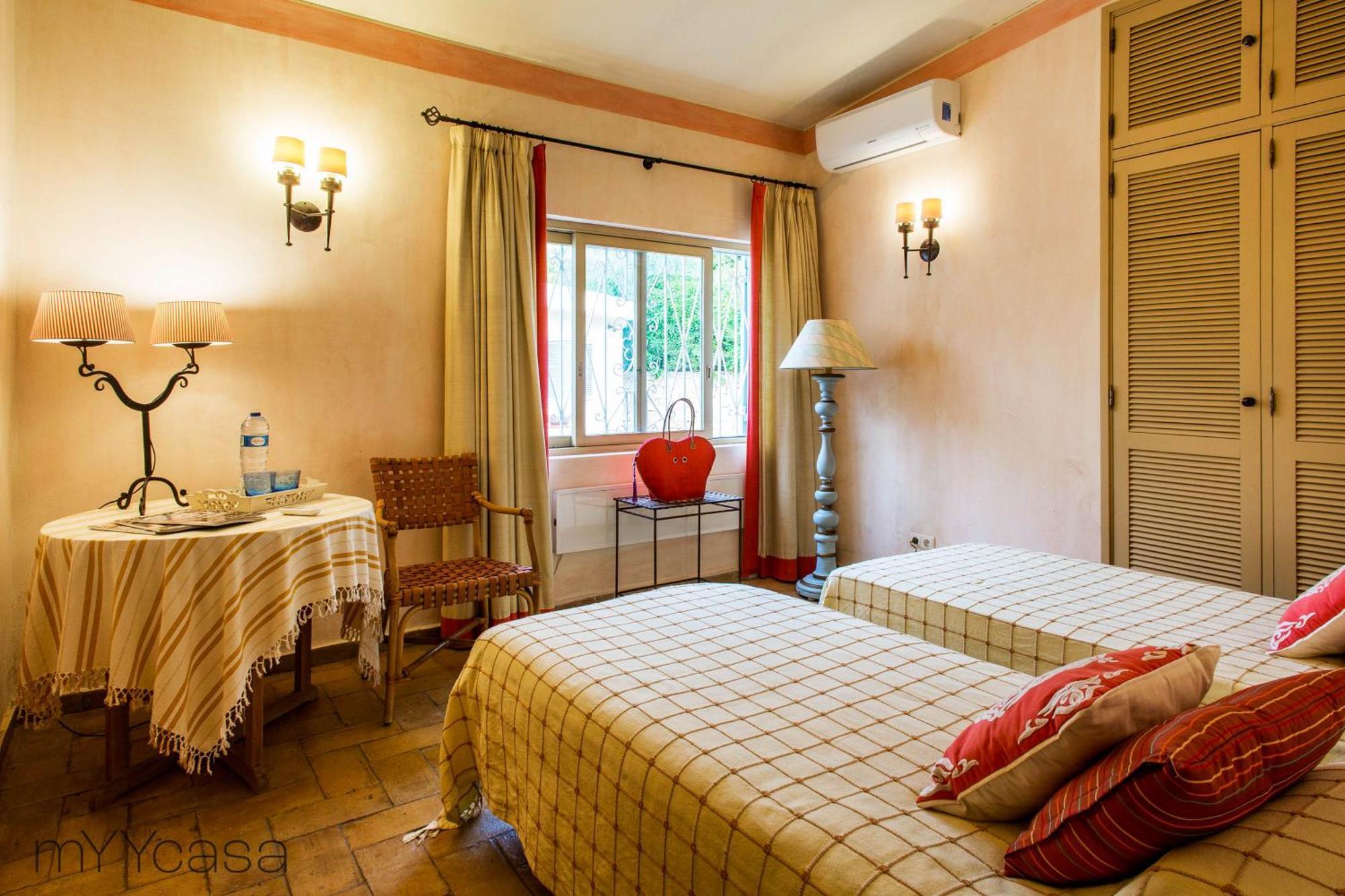 Holiday home Quinta Azul - Gorgeous With Pool & Private Terrace